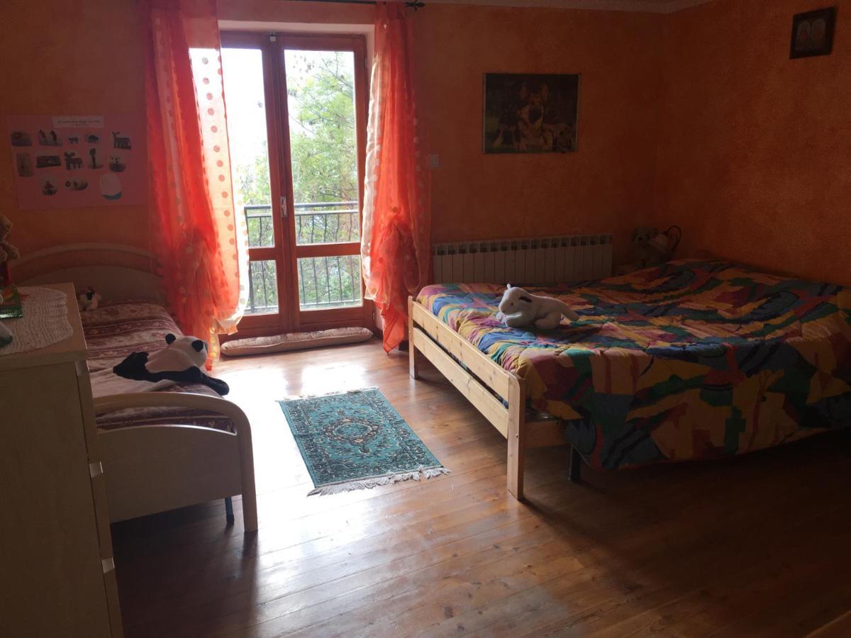Willa Casa Miki Roure Turin Zewnętrze zdjęcie