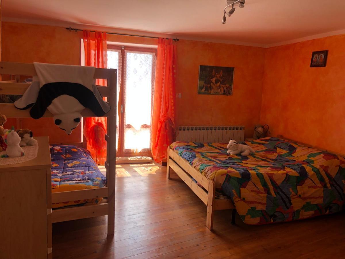 Willa Casa Miki Roure Turin Zewnętrze zdjęcie